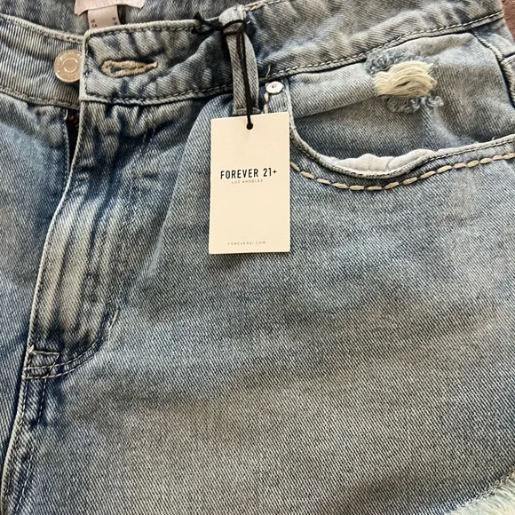 Denim ruffle shorts - Picture 3 of 5